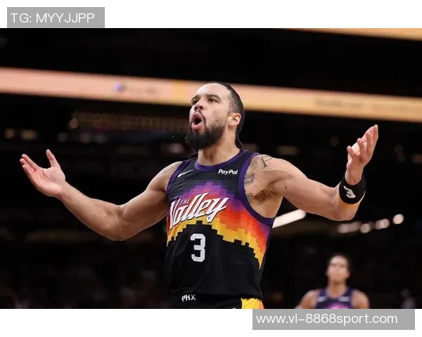 狄龙半场表现抢眼8中3加罚球6中6拿下13分但3犯令球队隐忧显现 狄龙半场表现抢眼8中3加罚球6中6拿下13分但3犯令球队隐忧显现